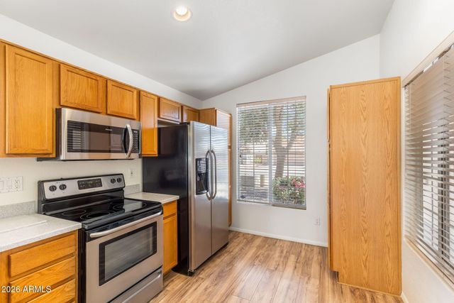 4176 W COLUMBINE Drive, Phoenix, AZ 85029