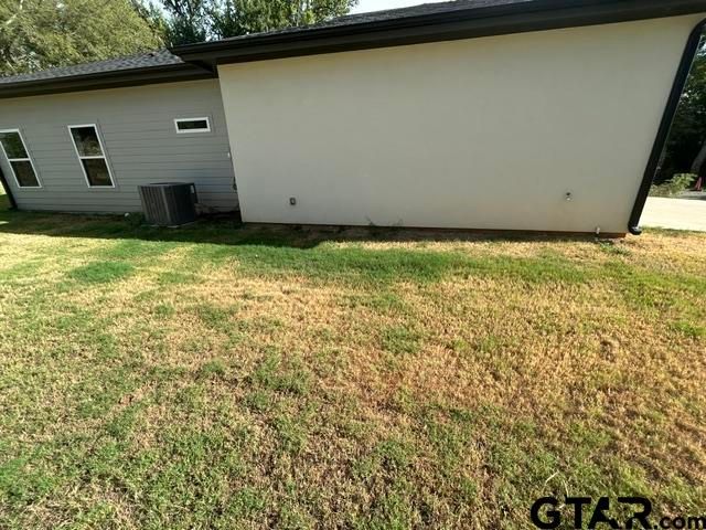 1106 S Main Street, Lindale, TX 75771