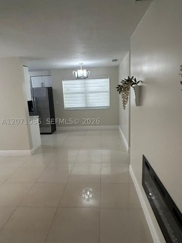 7637 Ramona St, Miramar, FL 33023