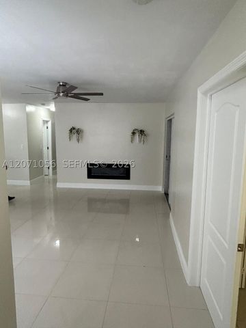 7637 Ramona St, Miramar, FL 33023
