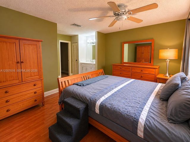 10901 SW 113th Place 66B, Miami, FL 33176