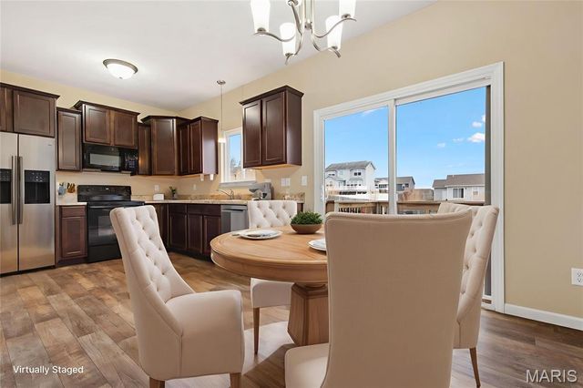 6 Lost Meadow Court, Winfield, MO 63389