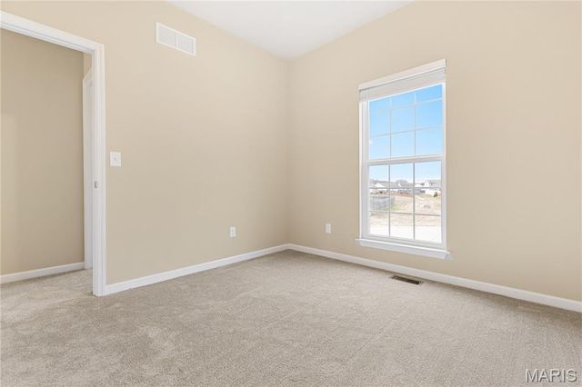 6 Lost Meadow Court, Winfield, MO 63389