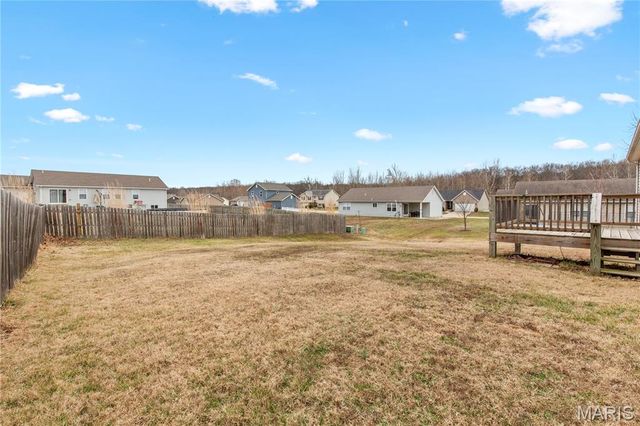 6 Lost Meadow Court, Winfield, MO 63389