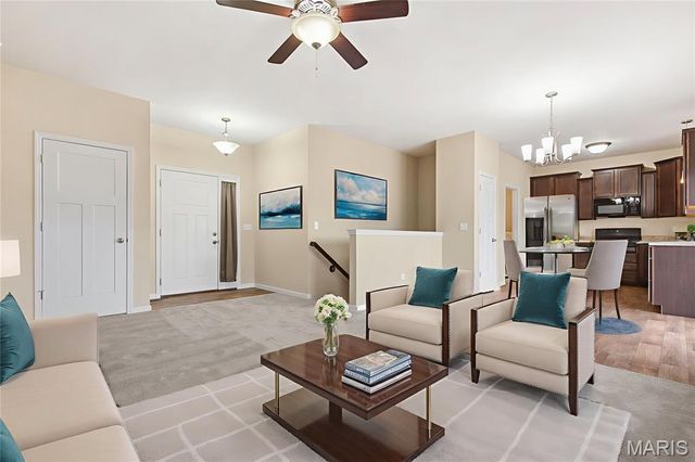 6 Lost Meadow Court, Winfield, MO 63389