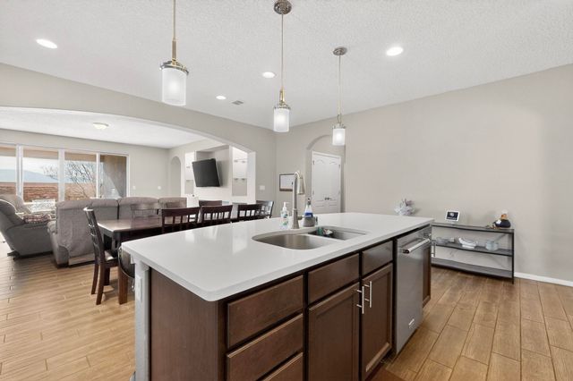 3905 Mountain Trail Loop NE, Rio Rancho, NM 87144