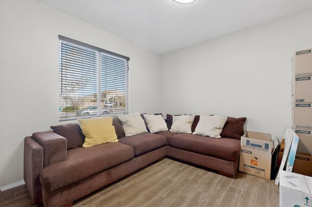 3905 Mountain Trail Loop NE, Rio Rancho, NM 87144