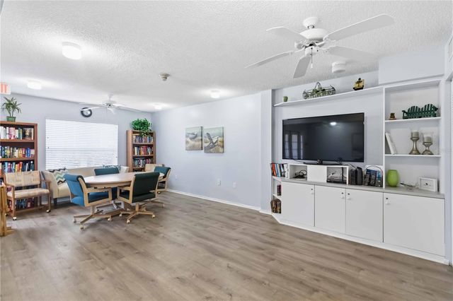 3950 IRONWOOD CIRCLE 205, Bradenton, FL 34209