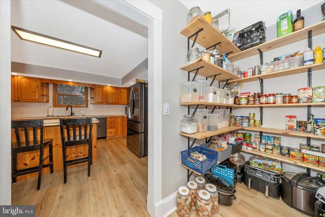 439 SWAN POND RD, Martinsburg, WV 25404