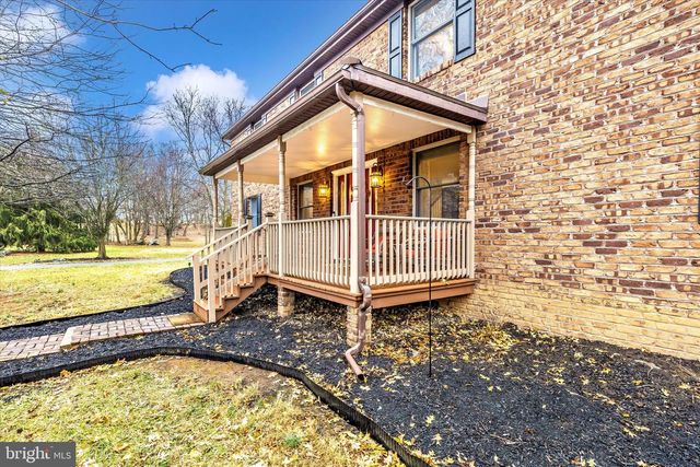 439 SWAN POND RD, Martinsburg, WV 25404
