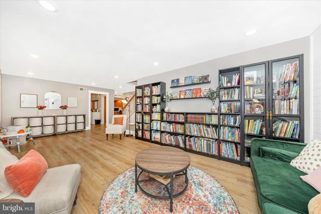 439 SWAN POND RD, Martinsburg, WV 25404