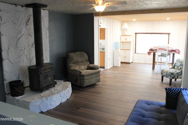 320 Reyes Way, Yerington, NV 89447