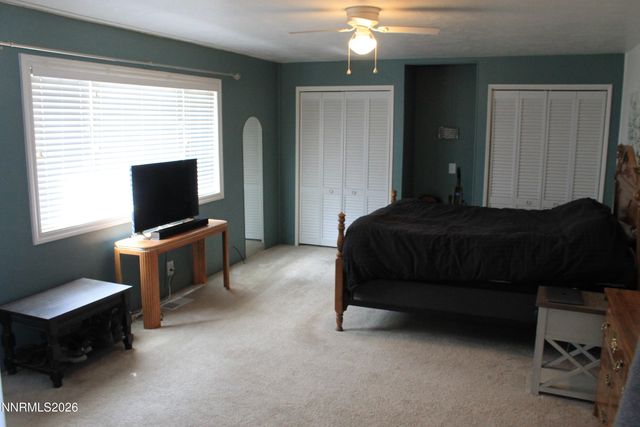 320 Reyes Way, Yerington, NV 89447