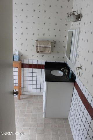 320 Reyes Way, Yerington, NV 89447