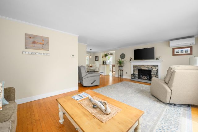 24 Acorn Drive, West Barnstable, MA 02668