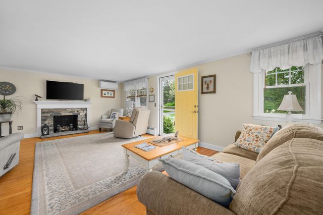 24 Acorn Drive, West Barnstable, MA 02668