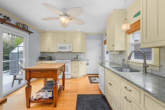 24 Acorn Drive, West Barnstable, MA 02668