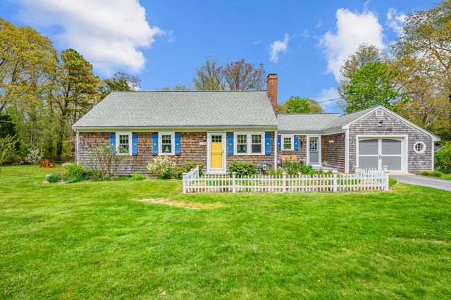 24 Acorn Drive, West Barnstable, MA 02668