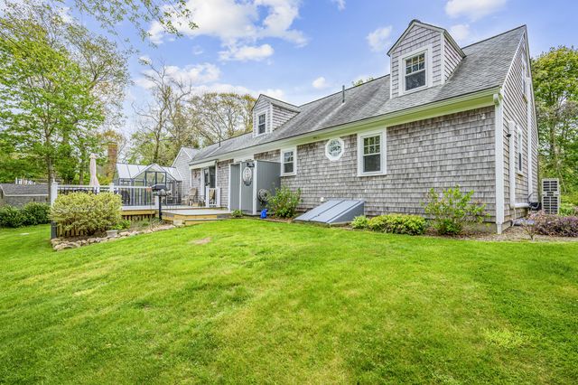 24 Acorn Drive, West Barnstable, MA 02668