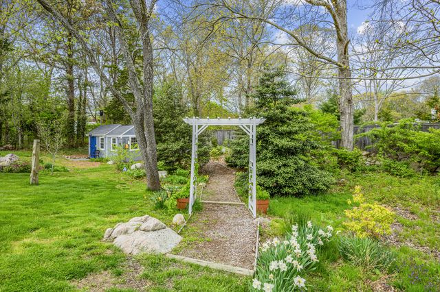 24 Acorn Drive, West Barnstable, MA 02668
