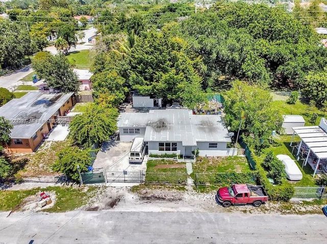 261 NW 73rd Terrace, Miami, FL 33150