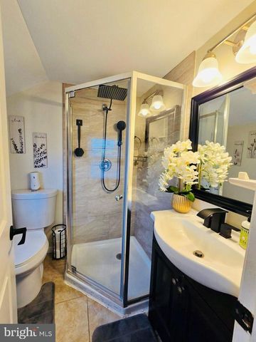 7 WOODSIDE AVE, Keansburg, NJ 07734