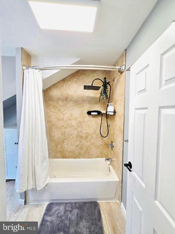 7 WOODSIDE AVE, Keansburg, NJ 07734