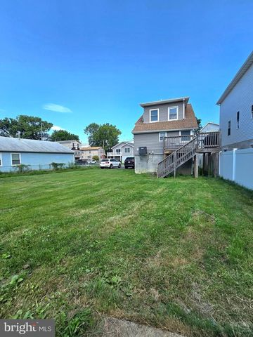 7 WOODSIDE AVE, Keansburg, NJ 07734