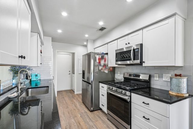 406 Dillard Lane, Coppell, TX 75019