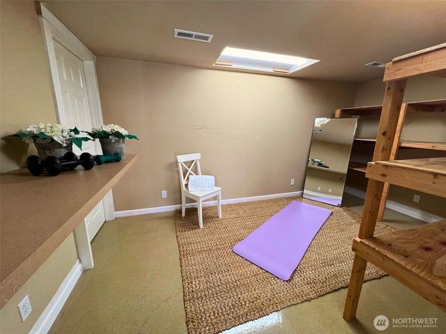 757 Village Circle NW, Bainbridge Island, WA 98110