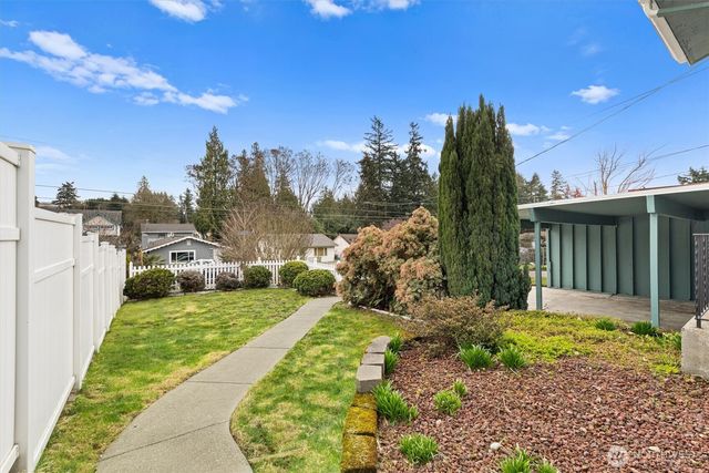 13237 3rd Avenue S, Burien, WA 98168