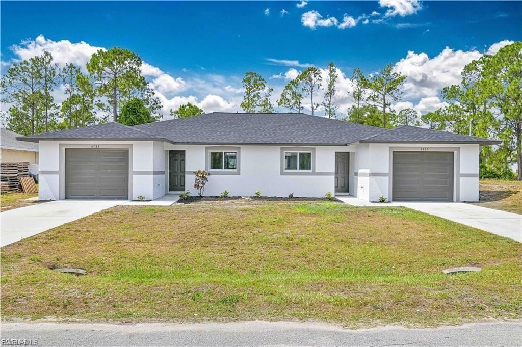 4733 28th ST SW, Lehigh Acres, FL 33973