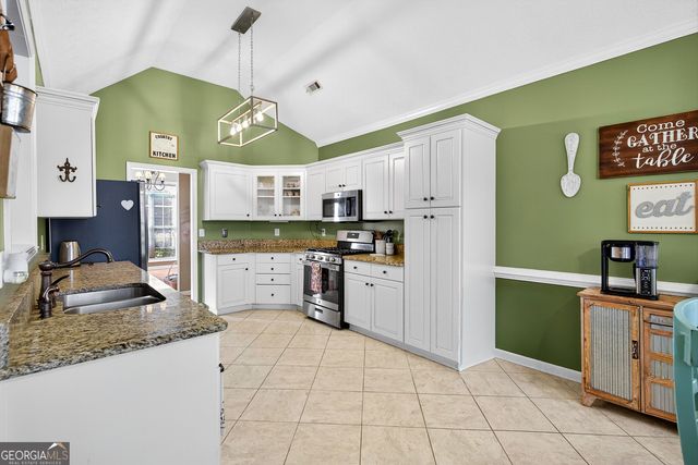 170 Hidden Brook Trail, Fayetteville, GA 30215