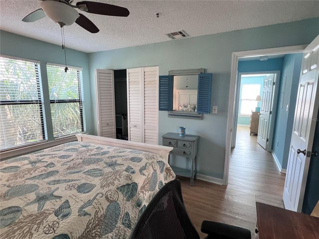 4040 CROCKERS LAKE BOULEVARD 1717, Sarasota, FL 34238