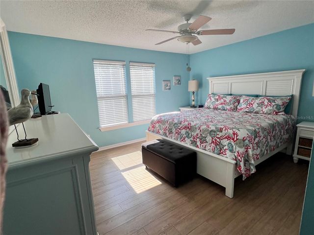 4040 CROCKERS LAKE BOULEVARD 1717, Sarasota, FL 34238