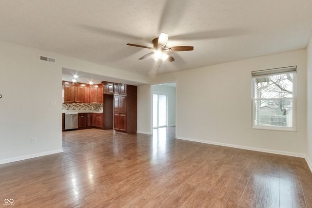 10194 Buell Drive, Avon, IN 46123