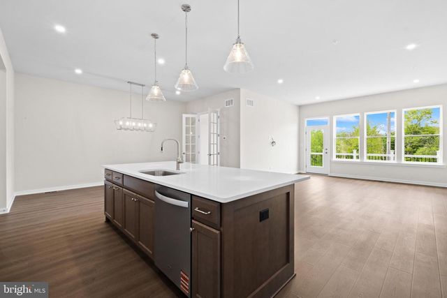 217 RIVER TRAIL CIR, King Of Prussia, PA 19406