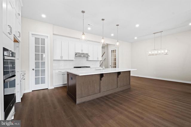 217 RIVER TRAIL CIR, King Of Prussia, PA 19406
