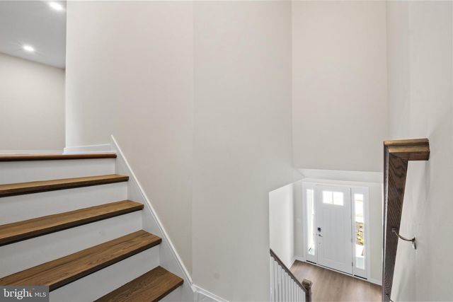 217 RIVER TRAIL CIR, King Of Prussia, PA 19406