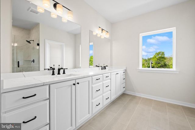 217 RIVER TRAIL CIR, King Of Prussia, PA 19406