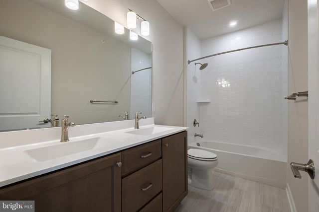 217 RIVER TRAIL CIR, King Of Prussia, PA 19406
