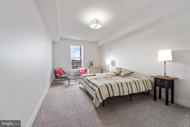 922 S STREEPER ST, Baltimore, MD 21224