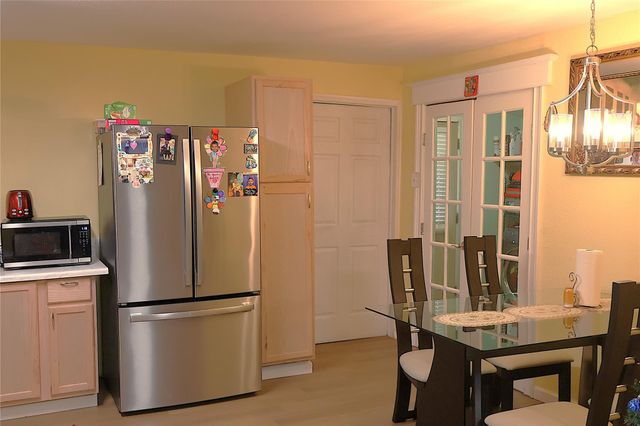 634 S Paloma Drive, Rosharon, TX 77583