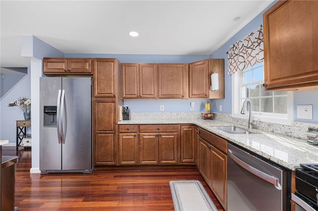 136 Corporate Place, Middletown, RI 02842