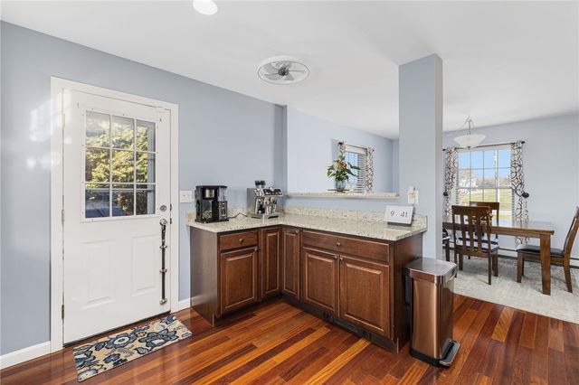 136 Corporate Place, Middletown, RI 02842