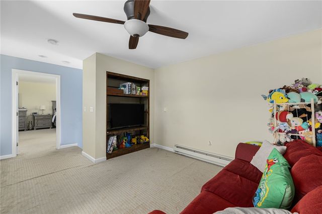 136 Corporate Place, Middletown, RI 02842