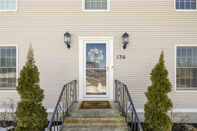 136 Corporate Place, Middletown, RI 02842