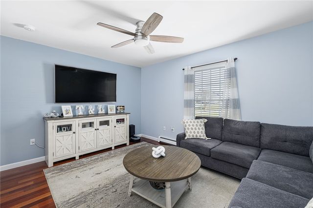 136 Corporate Place, Middletown, RI 02842