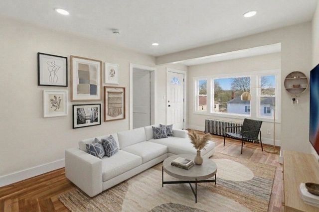 25 Johnson St, Worcester, MA 01604