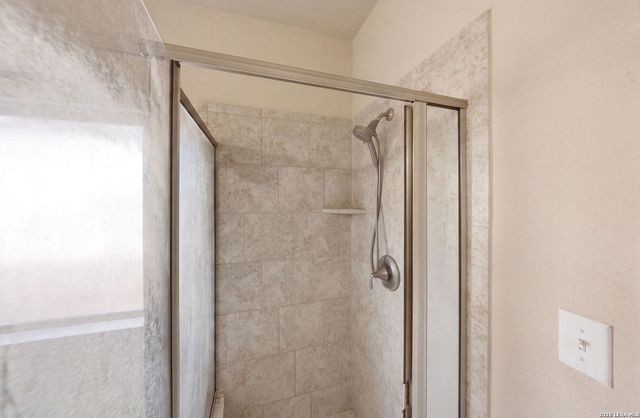 6012 Akin Song, San Antonio, TX 78261